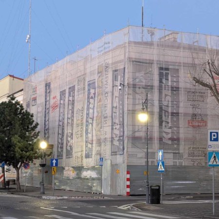 Rozpoczął się remont budynku starostwa w Ostrołęce. Inwestycja za ponad milion złotych [ZDJĘCIA]