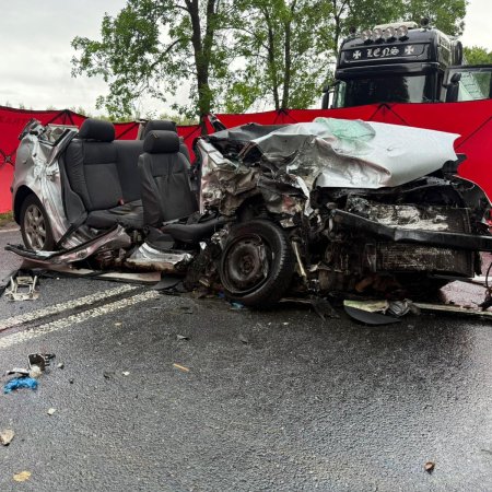 Tragiczny wypadek. Cztery ofiary śmiertelne zderzenia osobówki z cysterną