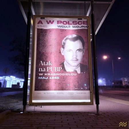 Wystawa na przystankach „A w Polsce wciąż wojna" prezentuje historię podziemia antykomunistycznego [ZDJĘCIA]