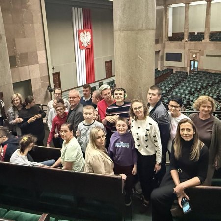 Kolejni goście w parlamencie. Zwiedzili Sejm z posłem Grabowskim