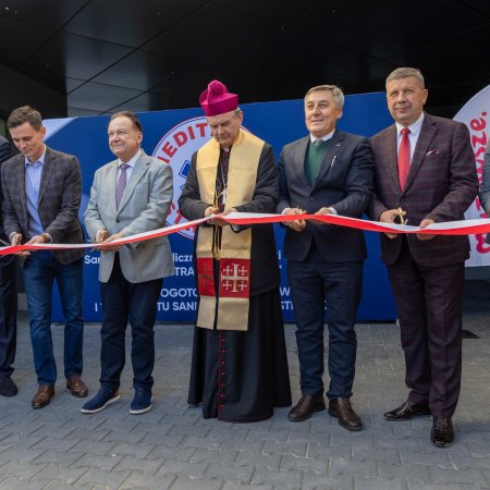 Nowa siedziba pogotowia ratunkowego już gotowa. "Inwestycja w bezpieczeństwo" [ZDJĘCIA]