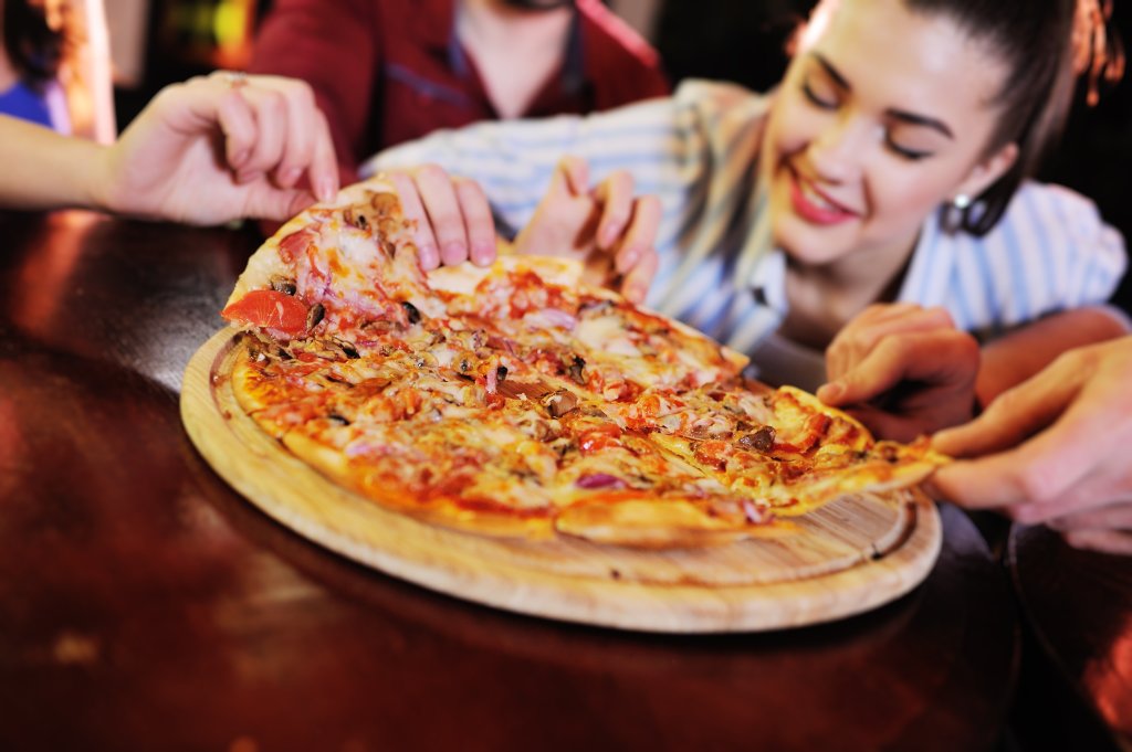 Pizza z Ostrołęki wypieczona w Domino's przy ul. Fieldorfa 