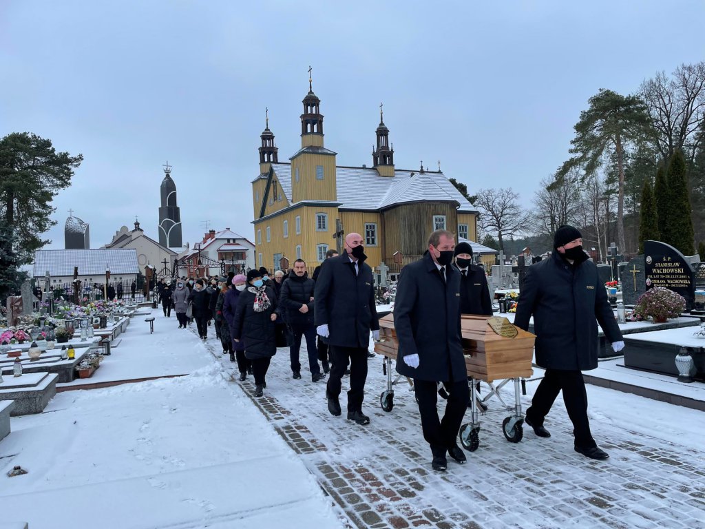 fot. parafia pw. Chrystusa Kr&oacute;la Wszechświata w Łysych