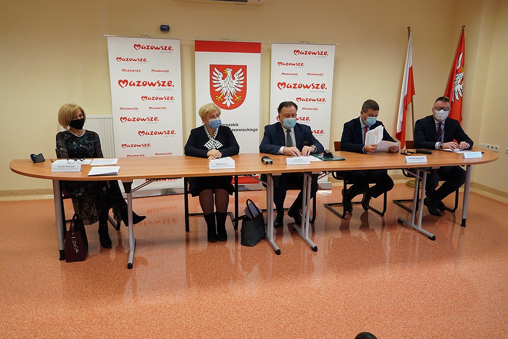 Danuta Stefaniak, Elżbieta Lanc, Adam Struzik, Mirosław Augustyniak, Mariusz Popielarz, fot. eostroleka.life