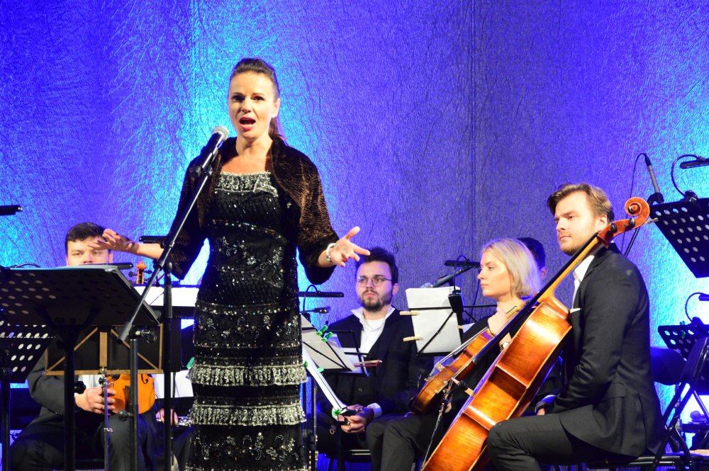 Ostrołęckie Operalia &bdquo;Tylko mi ciebie mamo...&rdquo;, Justyna Reczeniedi, fot. eostroleka.life