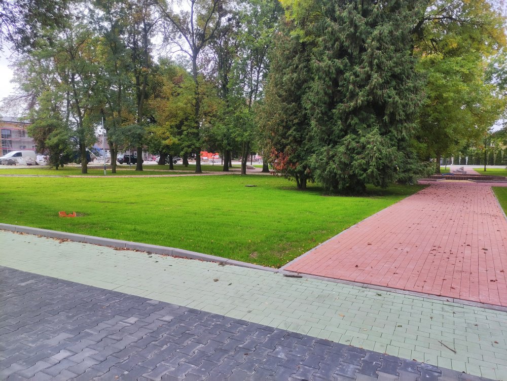 Skwer Kolejarzy fot. eostroleka.life
