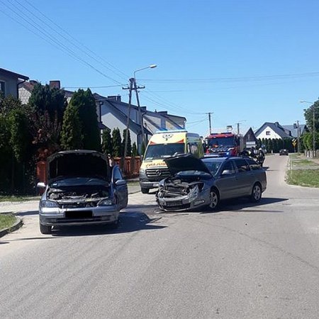 Wypadek w Myszyńcu. Poszkodowana została jedna osoba [FOTO]