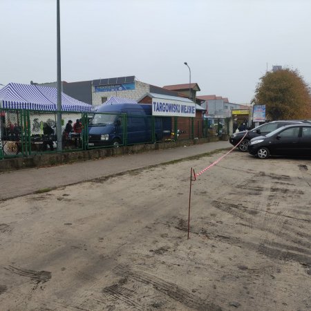 Tylu sprzedawców zniczy i chryzantem skorzystało ze wsparcia prezydenta i miejskiej spółki