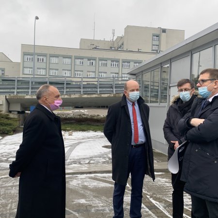 Wojewoda odwiedził szpital tymczasowy