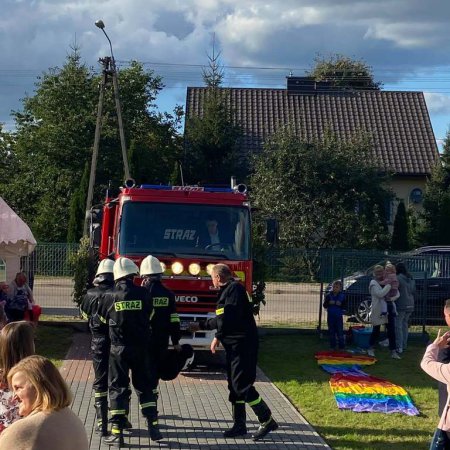OSP w Dzwonku już cieszy się z nowego wozu ratowniczo-gaśniczego [ZDJĘCIA]
