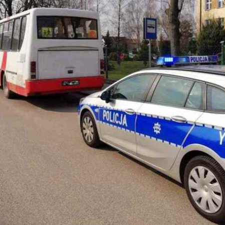 Szokujące! Nietrzeźwy kierowca autobusu chciał zawieźć uczniów na wycieczkę