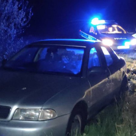 Uciekając przed policją wpadł do rowu melioracyjnego. Bardzo chciał uniknąć kontroli, bo był pijany!