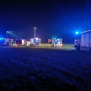Akcja ratunkowa po zmroku. Finał był tragiczny - nie żyje osoba wyłowiona z wody