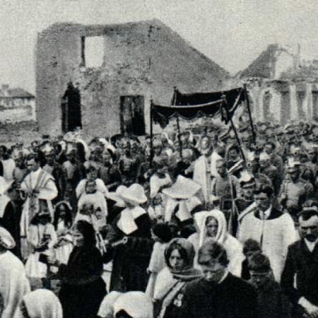 Boże Ciało wiele lat temu. Najstarsze zdjęcie z procesji w Ostrołęce