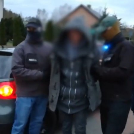 Kobieta z dzieckiem uwolniona w gminie Troszyn. Trwa proces ws. porwania