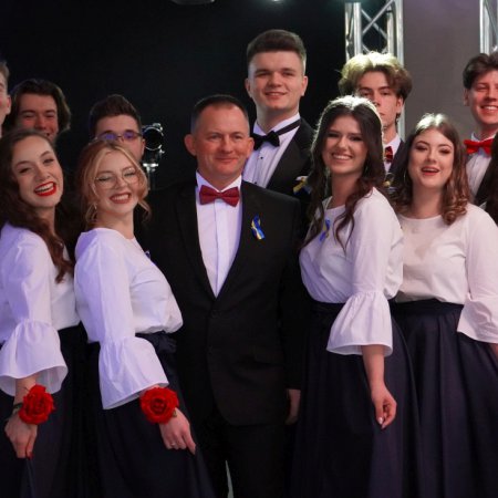 Studniówka 2022. Tak bawili się maturzyści I LO w Ostrołęce [WIDEO, ZDJĘCIA]