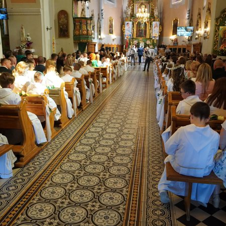 Dzieci z Fary przystąpiły po raz pierwszy do Komunii Świętej [ZDJĘCIA]