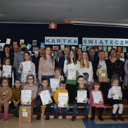 Konkurs na świąteczną kartkę rozstrzygnięty. Nagrody wręczone [WYNIKI, ZDJĘCIA]