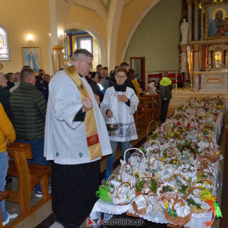 Święcenie pokarmów. Tradycja Wielkiej Soboty [ZDJĘCIA]
