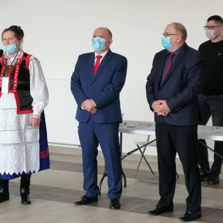 Motyw kurpiowski na sesji Rady Gminy w Łysych [ZDJĘCIA]
