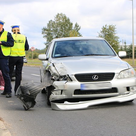 Kraksa na obwodnicy. “Bo audi jechało za wolno…” [ZDJĘCIA]