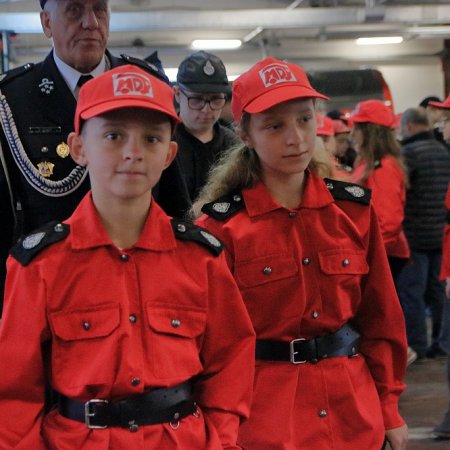Zastrzyk gotówki dla młodzieżowych drużyn pożarniczych [ZDJĘCIA]
