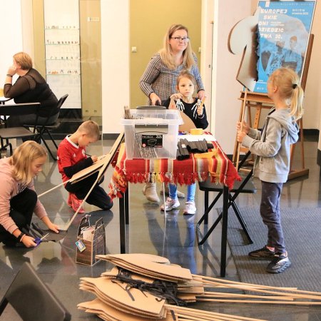 Rodzinny piknik edukacyjny na Fortach Bema [ZDJĘCIA]