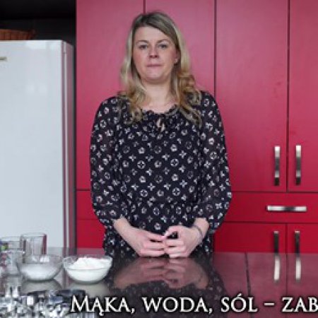Warsztaty online "Mąka, woda, sól - zabawa na stół"